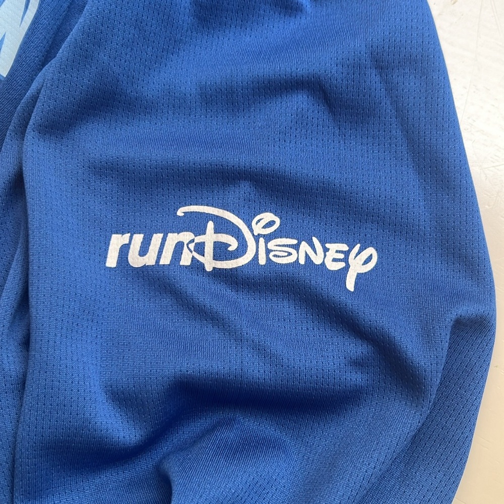 Disney 2024 RunDisney Half Marathon 13.1 Shirt - Picture 4 of 5